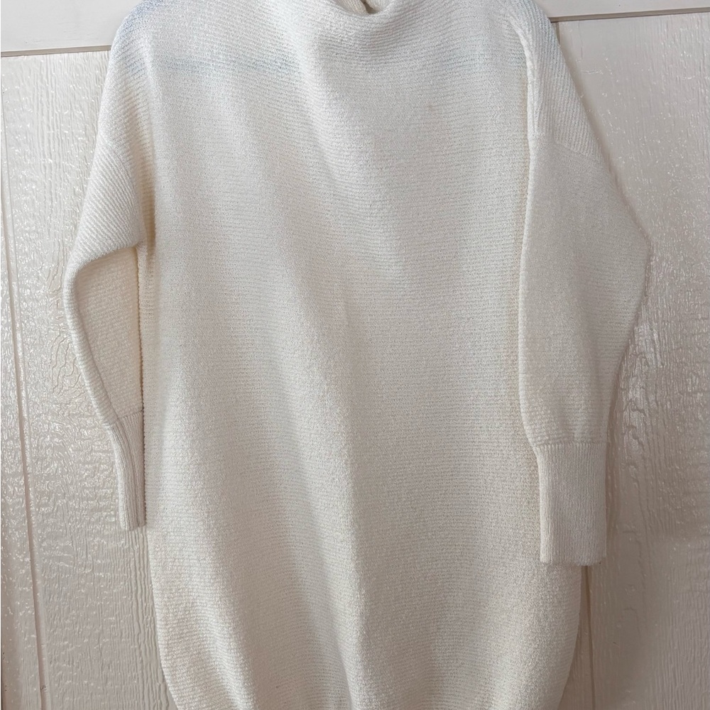 Elegant White Women's Sweater Dress